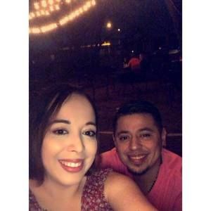 Meet your Posher, Beatriz